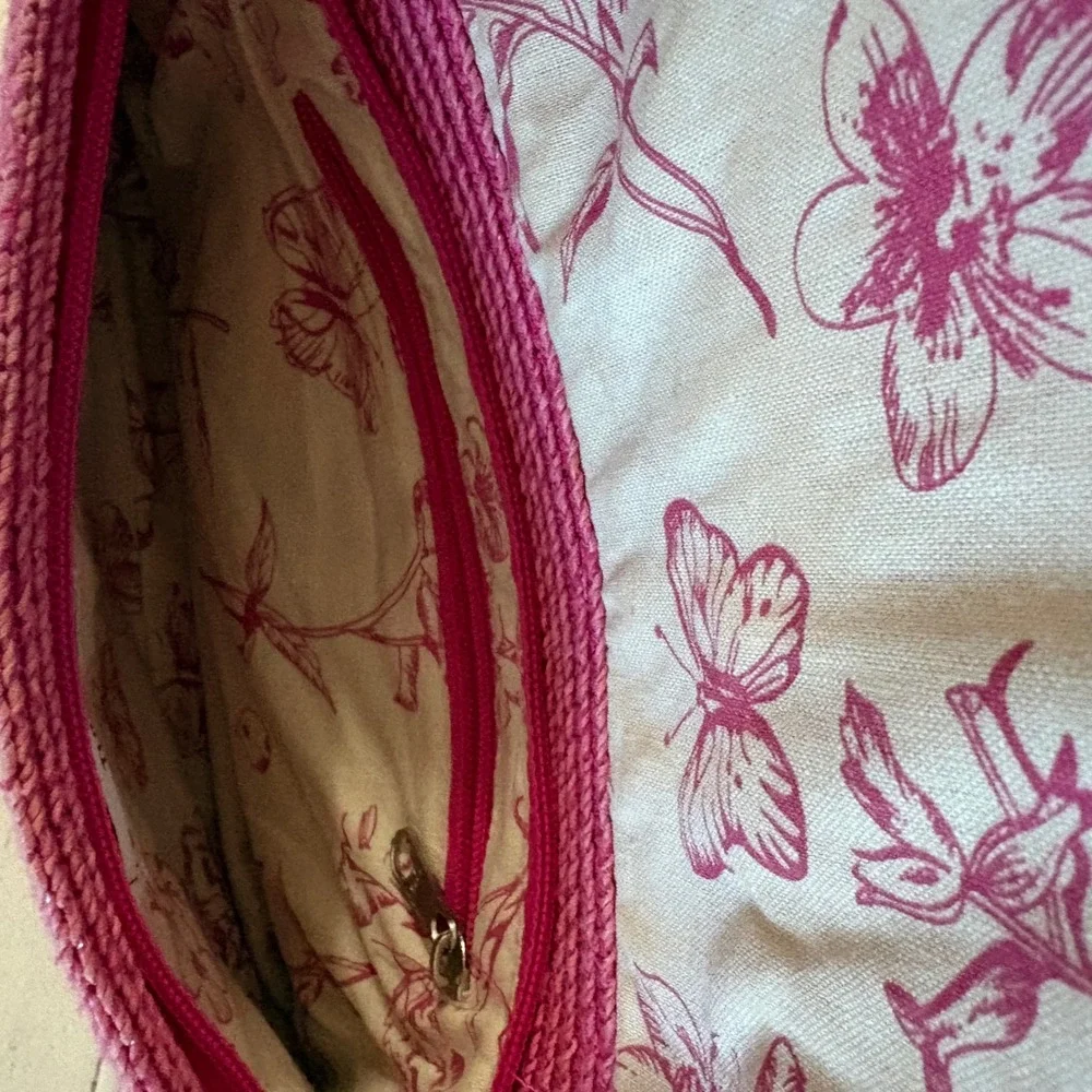 The Scala Collection Bag Pink Crochet Straw Shoulder Bag Butterfly Floral Lining